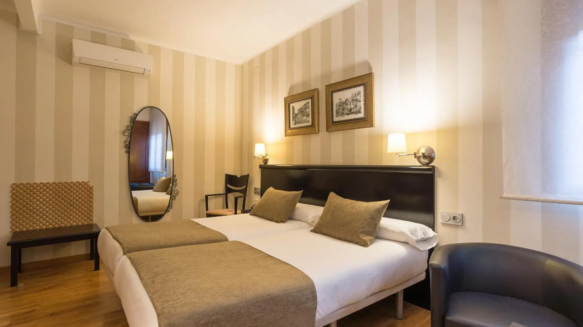Bypillow California Malaga 2*,