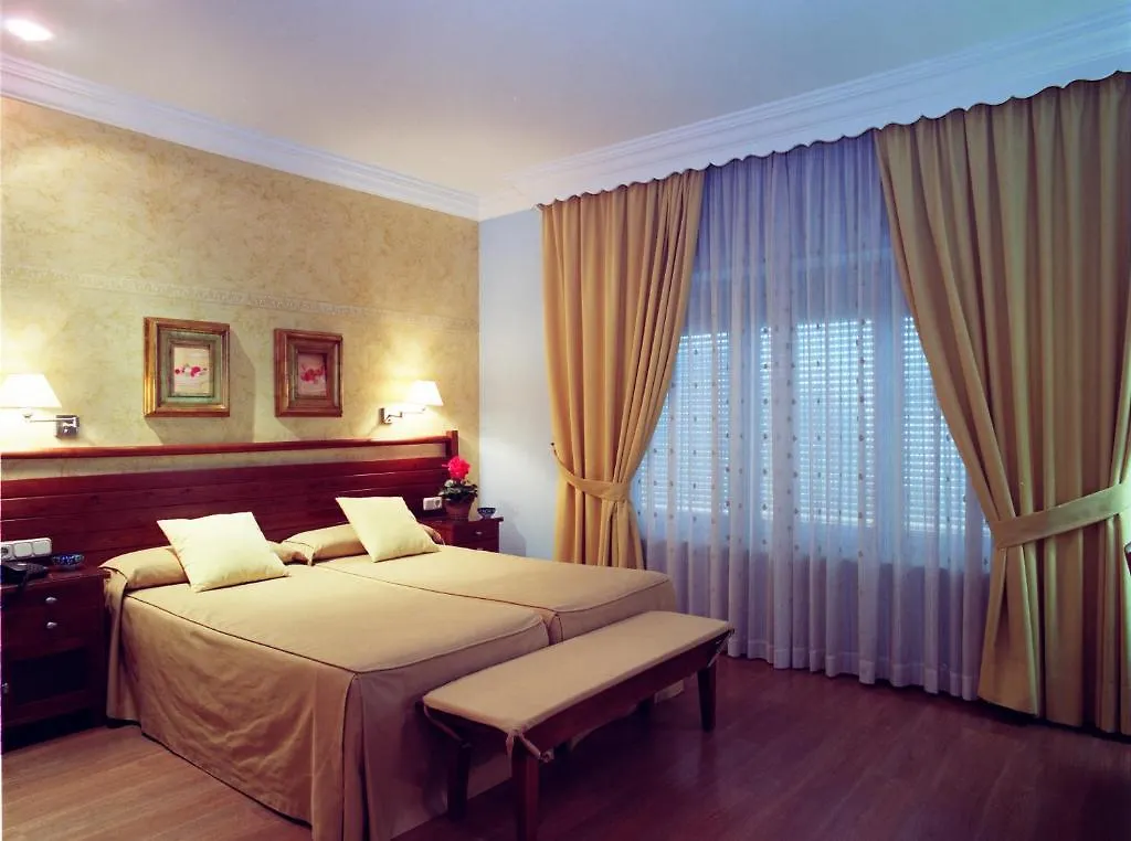 Bypillow California Malaga 2*,